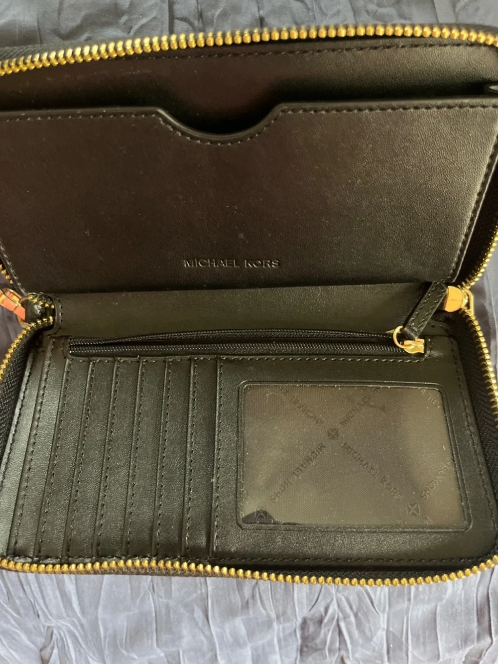 Michael kors wallet - Picture 4 of 4